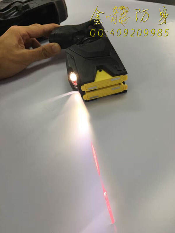 學生自衛(wèi)防身電棒